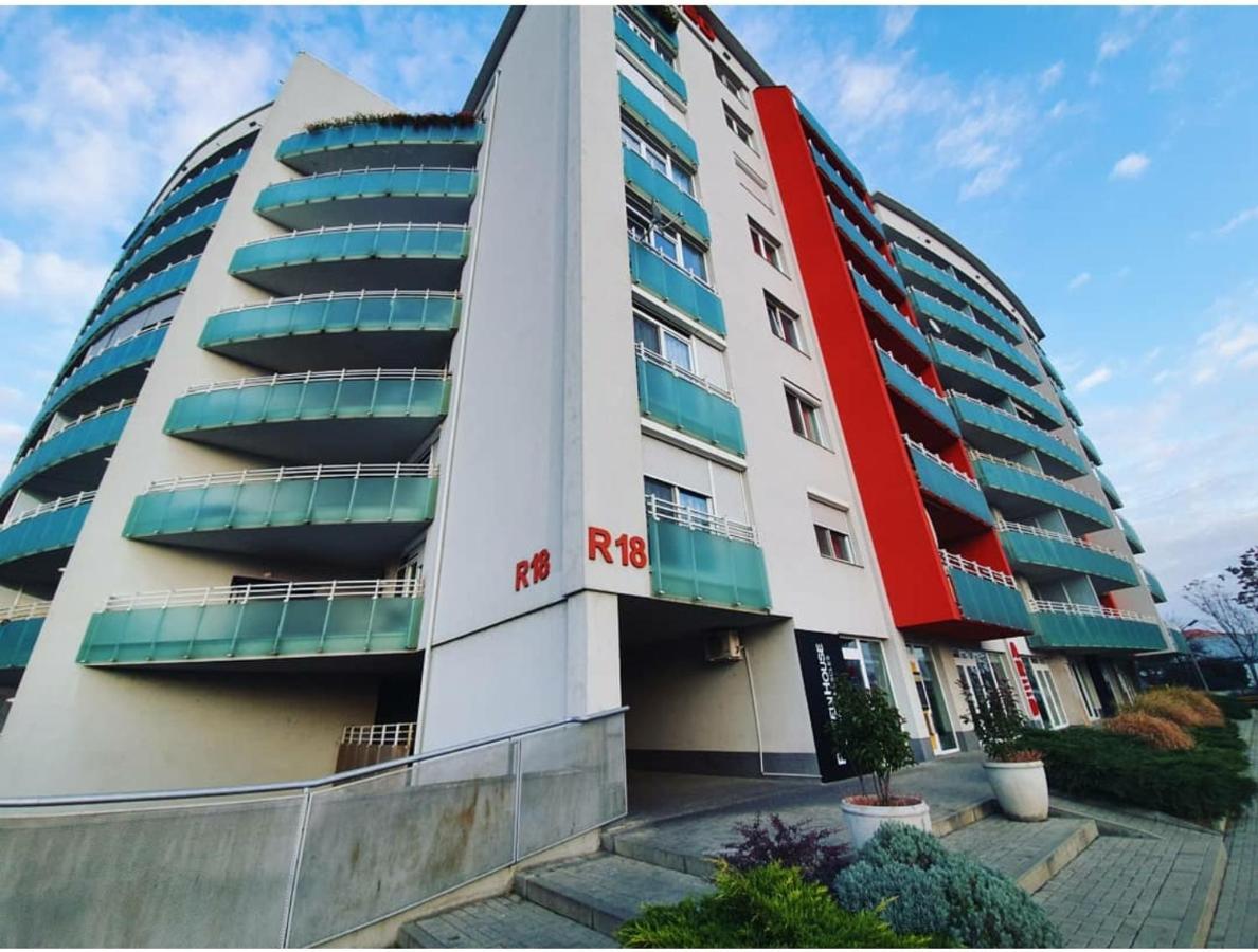 Ra Apartment - Ared Gran Varadino Esterno foto